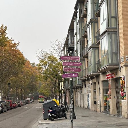 Torre Mudejar Apartment Zaragoza Bagian luar foto