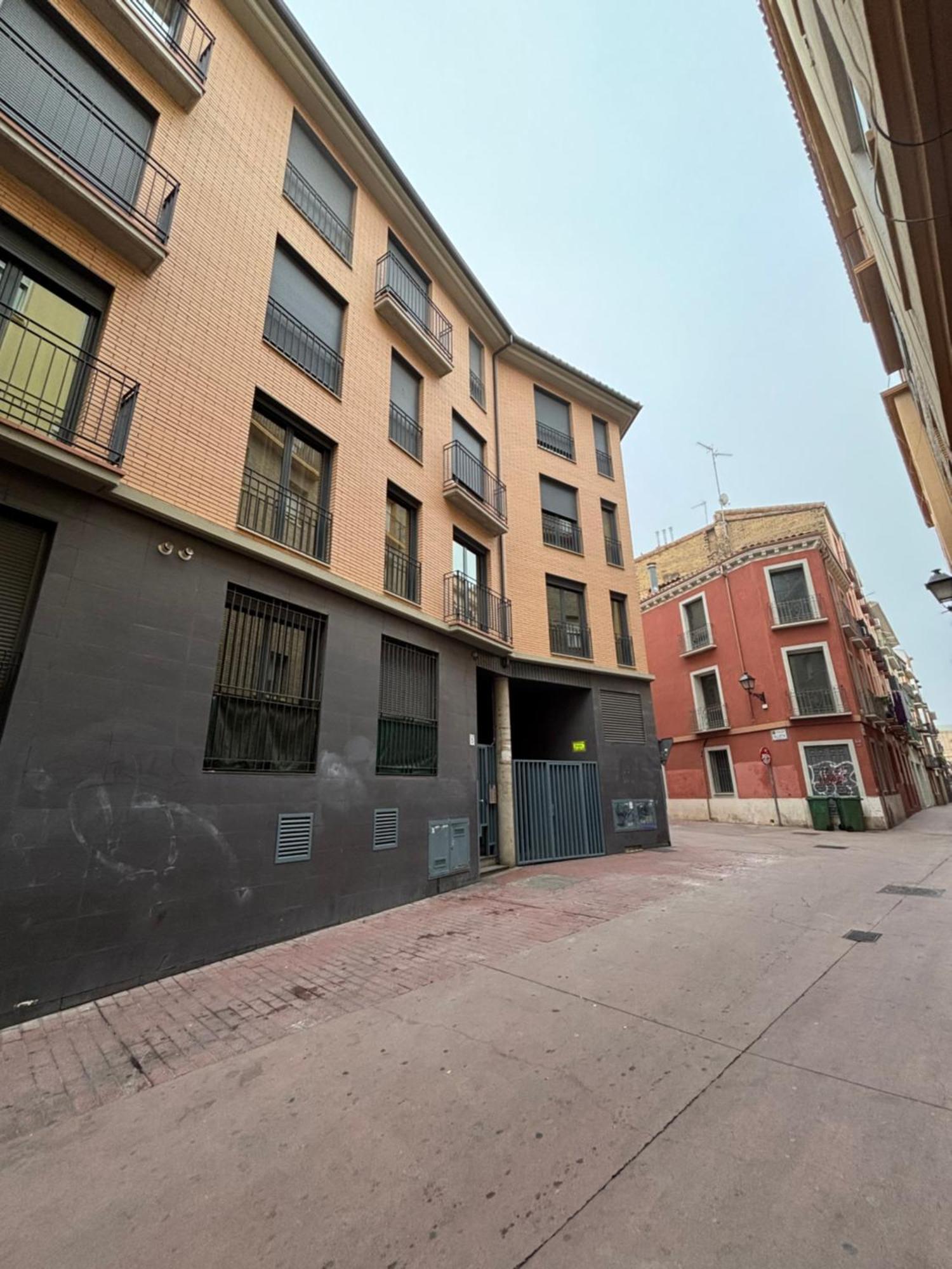 Torre Mudejar Apartment Zaragoza Bagian luar foto